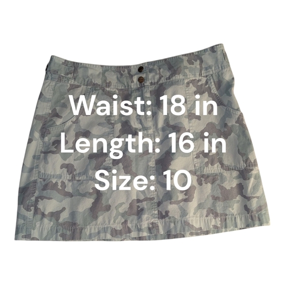 Daisy Fuentes Camouflage Mini Skirt Size 10 - Picture 2 of 7